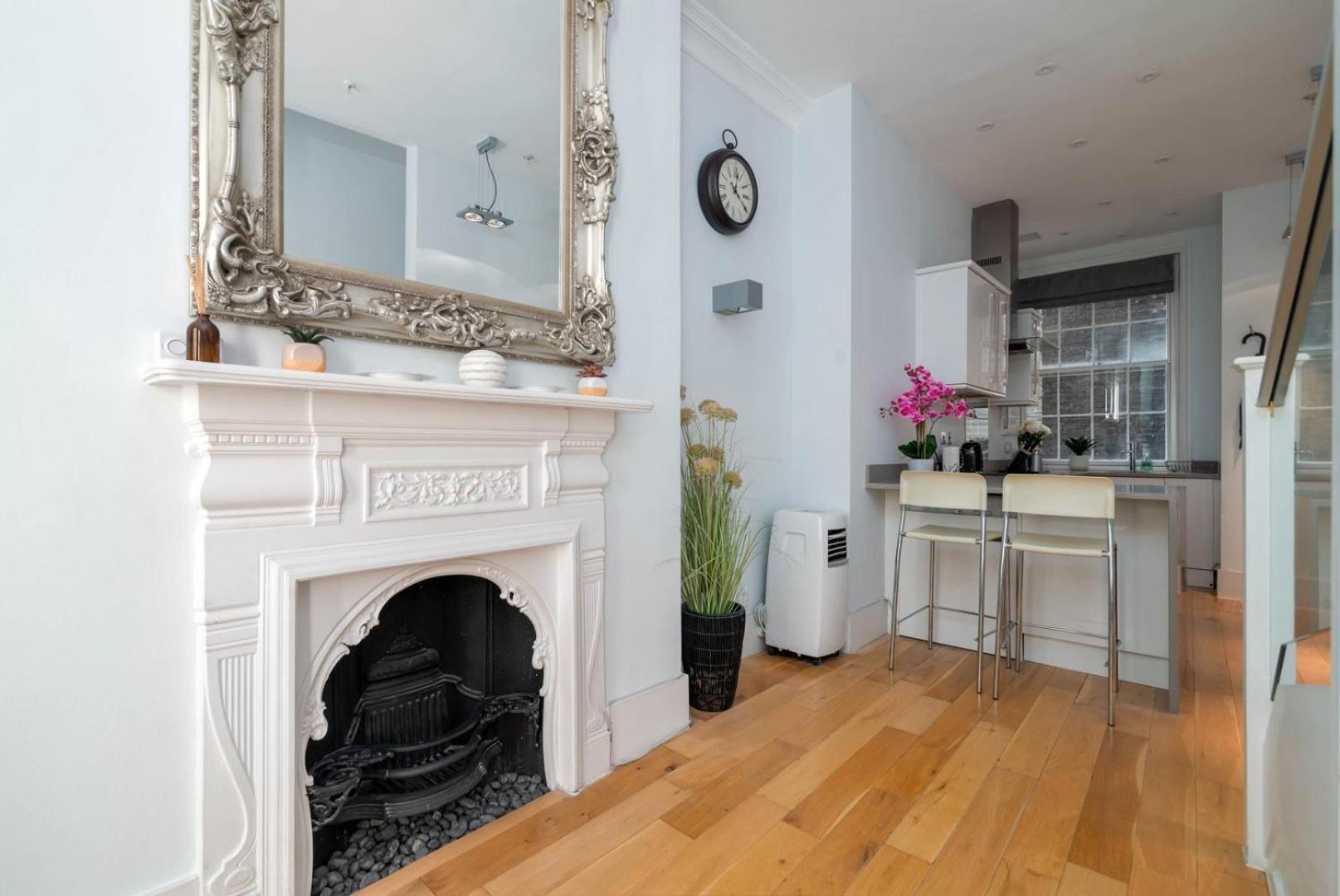 Ferienwohnung Guestready - Stunning Covent Garden 2Br Duplex London Exterior foto