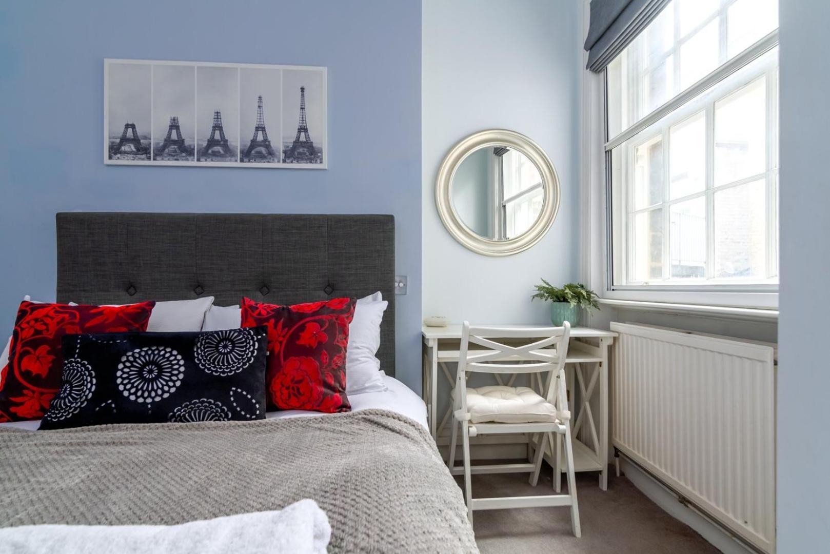 Ferienwohnung Guestready - Stunning Covent Garden 2Br Duplex London Exterior foto